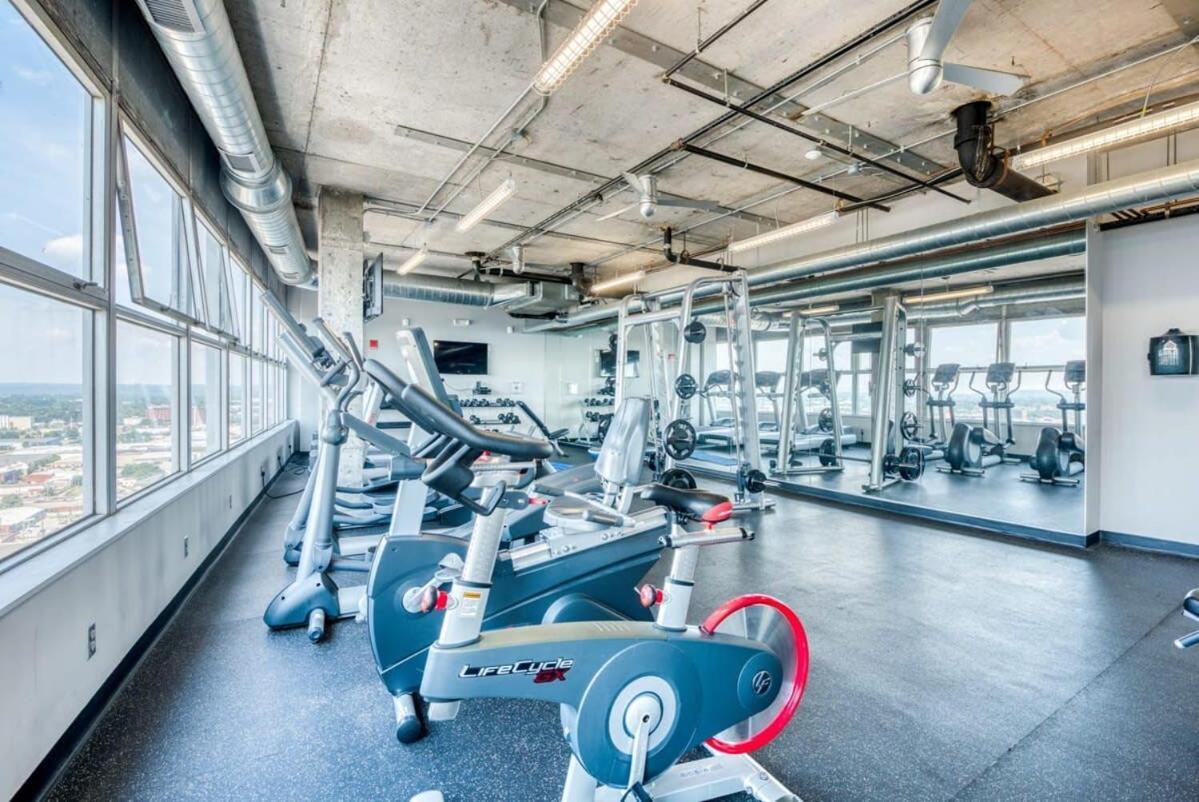 Cozysuites 800 Tower 2Br With Gym! 26 路易斯威尔 外观 照片