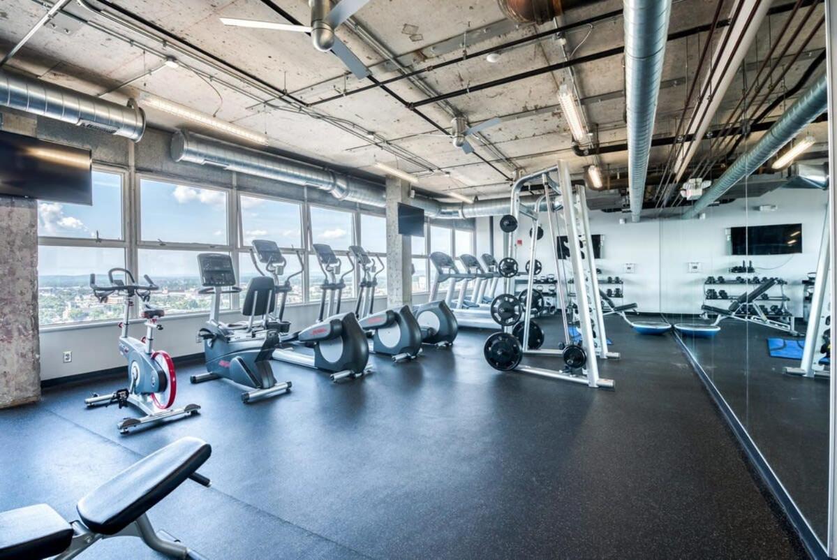 Cozysuites 800 Tower 2Br With Gym! 26 路易斯威尔 外观 照片